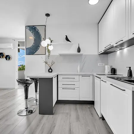 Mediterranean Living 3 Apartment Makarska