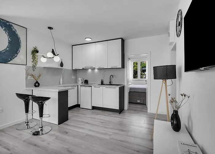 Mediterranean Living 3 Apartment Makarska
