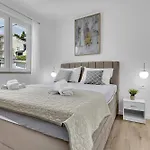 דירה Mediterranean Living 3 *